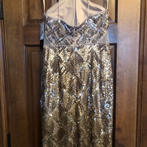 Aidan Mattox Grid Sequined Halter Cocktail Dress-6 - Picture 4 of 9